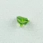 Mobile Preview: Echter grüner Peridot 2,84 ct Edelstein​ online kaufen! Ein grüner Heilstein mit vielen Eigenschaften. Echte Edelsteine mit Zertifikat online kaufen!