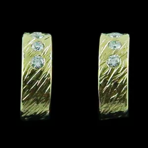 3/4 Creole, 18k Diamant-Gold-Ohrstecker zus. 0,25 ct