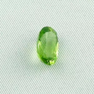 3,43 ct Peridot Chrysolith - Leuchtend Grüner Edelstein - 11,25 x 7,45 x 5,36 mm - Edelsteine zum besten Preis online kaufen! - Mit Video & Zertifikat