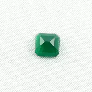 grüner 2,16 ct Smaragd im Emerald Schliff - 8,18 x 8,00 x 4,55 mm - Perfekt für Smaragd-Schmuck geeignet! - Echte Edelsteine mit Zertifikat online kaufen!