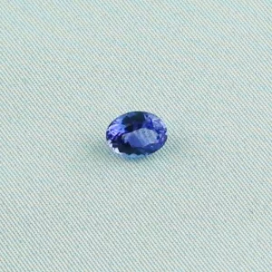 Seltener, echter blauer AAA Tansanit der Spitzenklasse mit 1,96 ct - Echte Edelsteine online kaufen bei der Opal-Schmiede! Brilliant für Schmuckherstellung