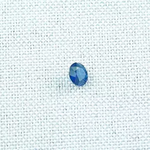 ►0,69 ct königsblauer Saphir Diamantschliff Edelstein, Bild4