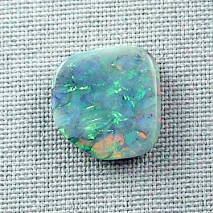 Echter Grüner Lightning Ridge Black Crystal Picture Opal 10,28 ct. aus Australien - Echte Opale mit Zertifikat online kaufen - 17,90 x 18,61 x 4,99 mm 4