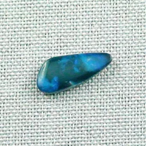 Blauer Lightning Ridge Black Opal 2,00 ct. aus Australien - Opale mit Zertifikat online kaufen - Blauer Black Opal 16,09 x 7,11 x 2,85 mm ​für Opalschmuck 4