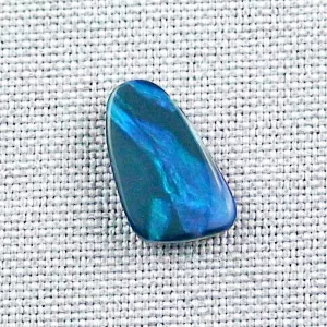 Blauer Lightning Ridge Black Opal 2,90 ct. aus Australien - Opale mit Zertifikat online kaufen - Blauer Black Opal 16,24 x 9,67 x 3,05 mm für Opalschmuck 1 2