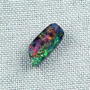 Echter 3.78 ct Boulder Opal Regenbogen Multicolor aus Australien - Opale mit Zertifikat online kaufen - Roter Multicolor Boulder Opal 15,62 x x6,87 x 3,32 mm3