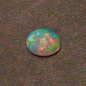 Multicolor Welo Opal Edelstein 1,93 ct Schmuckstein, Bild1