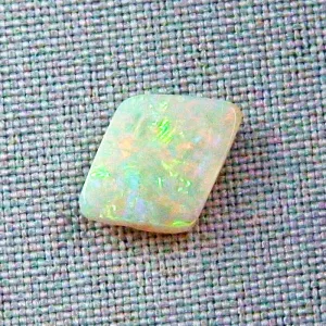White Opal 3.69 ct Opalstein Coober Pedy Multicolor