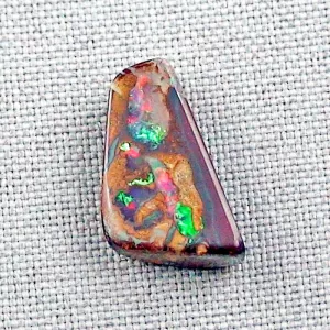 10,73 ct Boulder Opal 21,36 x 11,88 x 4,93 mm Multicolor Opalstein