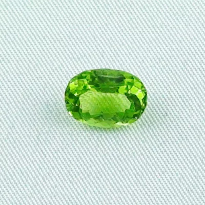3,53 ct Peridot Chrysolith - Leuchtend Grüner Edelstein - 11,21 x 8,39 x 5,21 mm - Edelsteine zum besten Preis online kaufen! - Mit Video & Zertifikat