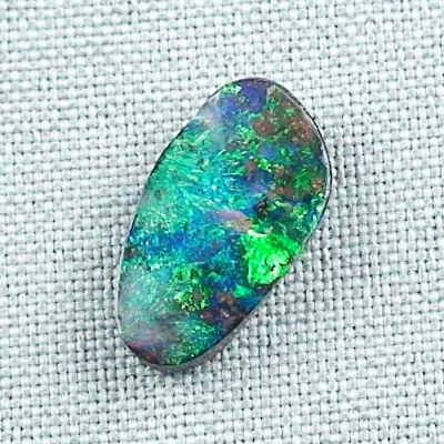 7,52 ct Grüner Boulder Opal mit brillanten Farben aus Australien 20,92 x 11,64 x 4,29 mm | Echte Opale mit Zertifikat online kaufen - Versicherter Versand!6