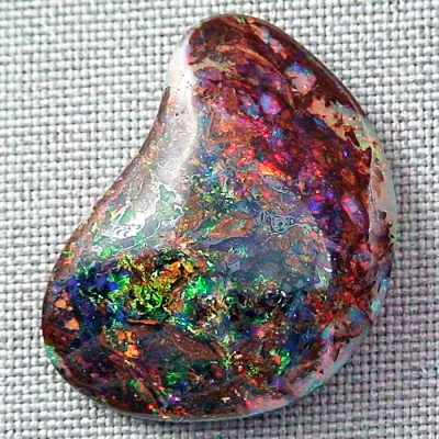 Echter Boulder Opal 34.34 ct. aus Australien - Opale mit Zertifikat online kaufen - Roter Multicolor Boulder Opal 31,81 x 23,38 x 7,85 mm für Opalschmuck 3