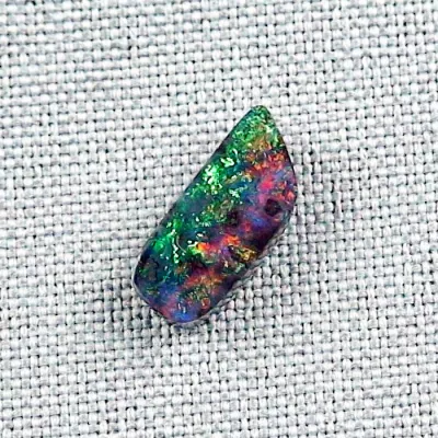 Echter 3.78 ct Boulder Opal Regenbogen Multicolor aus Australien - Opale mit Zertifikat online kaufen - Roter Multicolor Boulder Opal 15,62 x x6,87 x 3,32 mm6