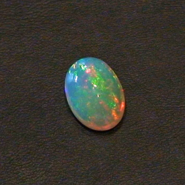 Multicolor Edelstein Welo Opal 6,23 ct Schmuckstein