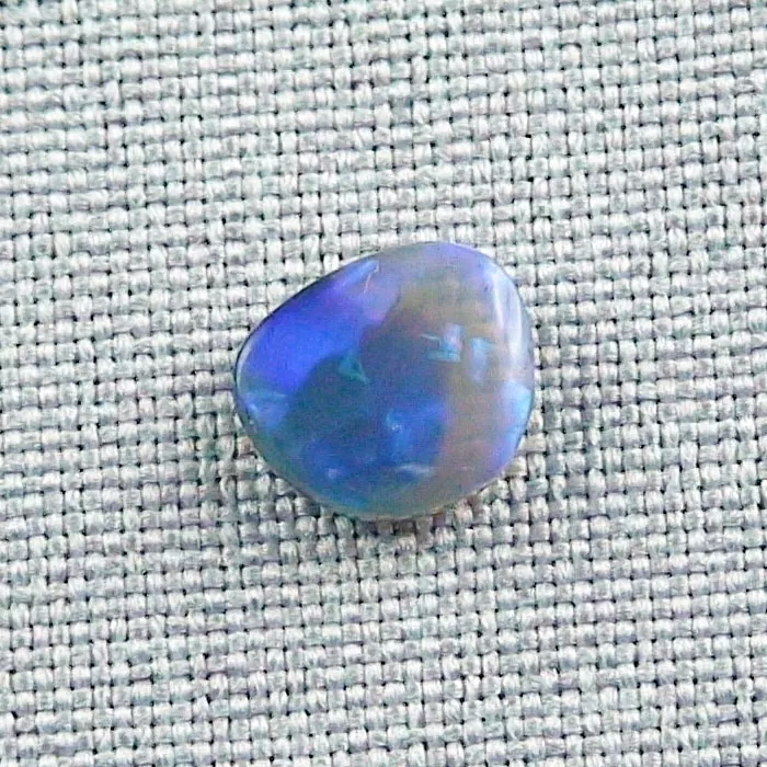 Lightning Ridge Black Crystal Opal 1,82 ct Blauer Vollopal