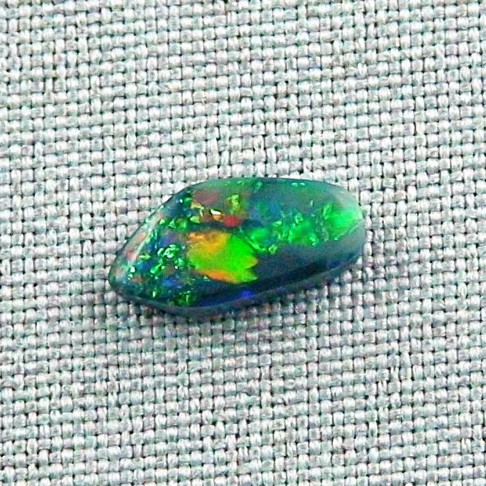 Lightning Ridge Black Opal 2,35 ct Großer Multicolor Vollopal