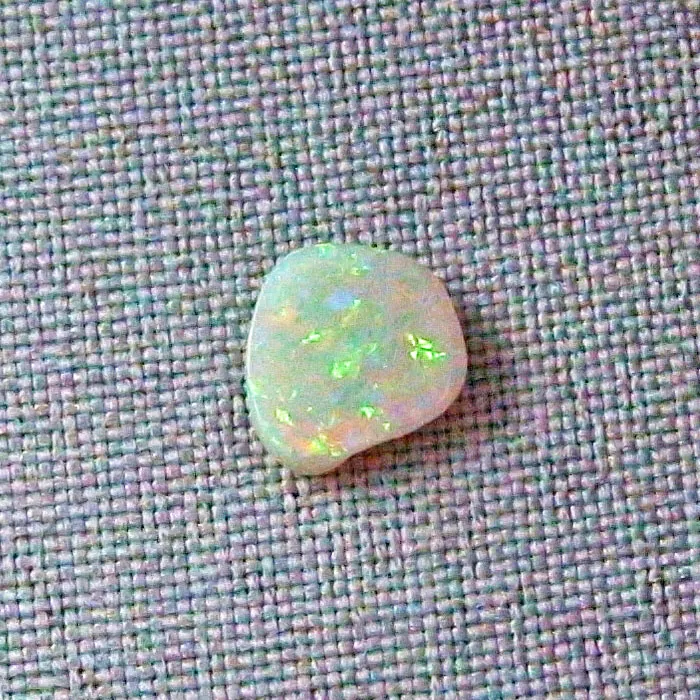 1,62 ct White Opal Opalstein Multicolor Coober Pedy Australien