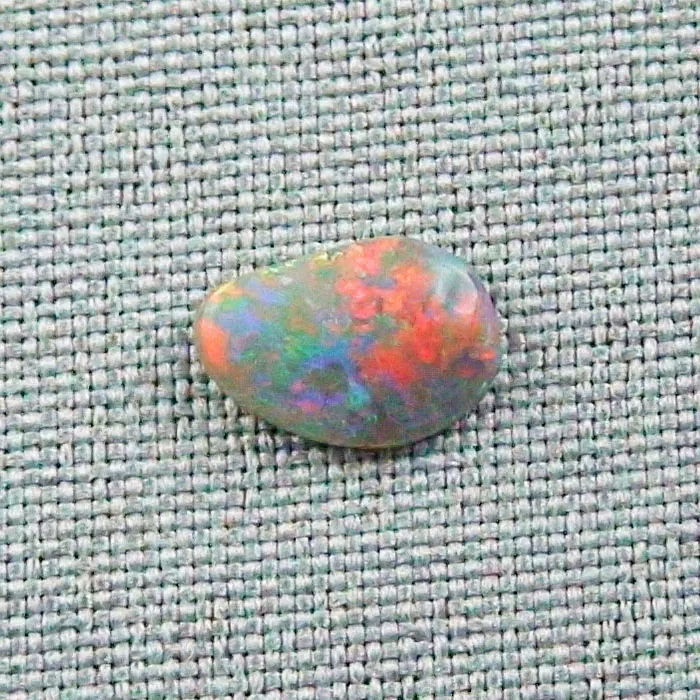 1,52 ct Lightning Ridge Semi Black Opal Roter Multicolor Blackopal