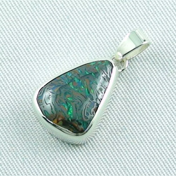 5,69 ct Boulder Matrix Opal Silberanhänger, Silberkette