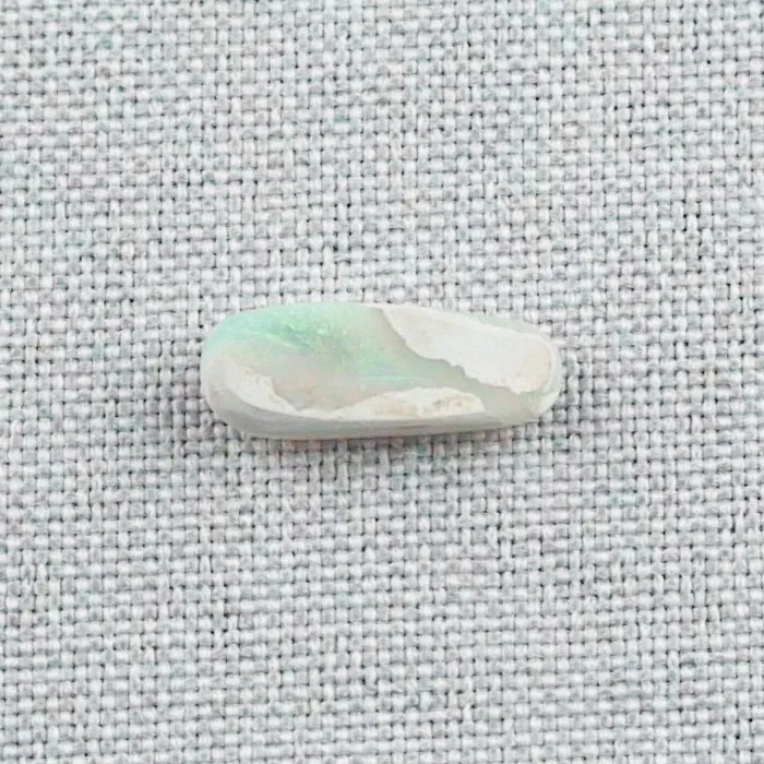 Australischer Multicolor Edelstein - 2,25 ct White Opal