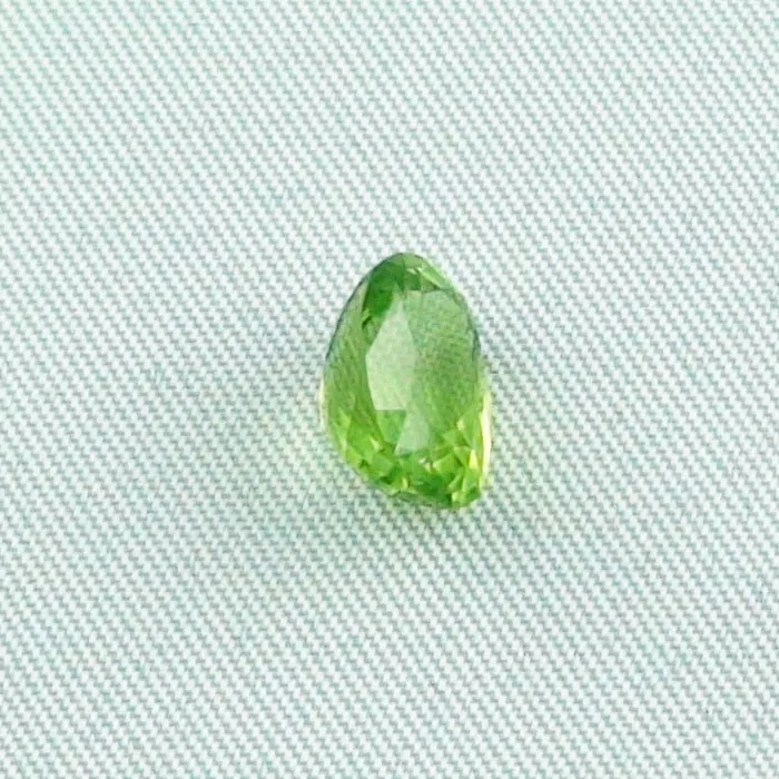 2,63 ct Peridot Chrysolith Oval Portuguese Edelstein Ringstein