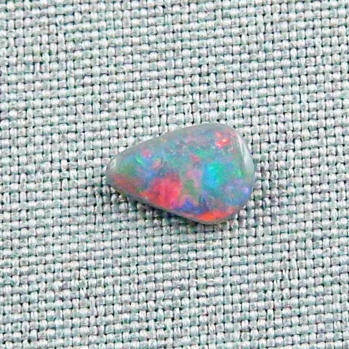 Großer Black Opal Edelstein 1,42 ct Multicolor Regenbogen Blackopal