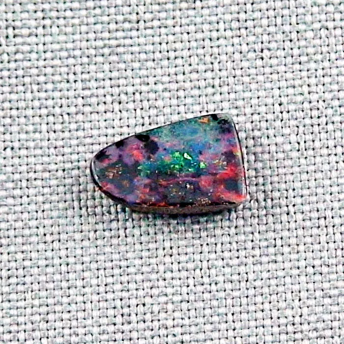 2,85 ct Boulder Opal Opalstein Galaxy Stone Multicolor Boulderopal