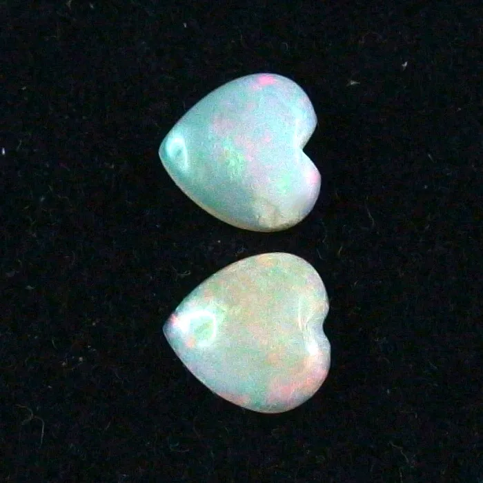 Herzform White Opal Pärchen aus Coober Pedy 1,13 ct. + 1,14 ct.