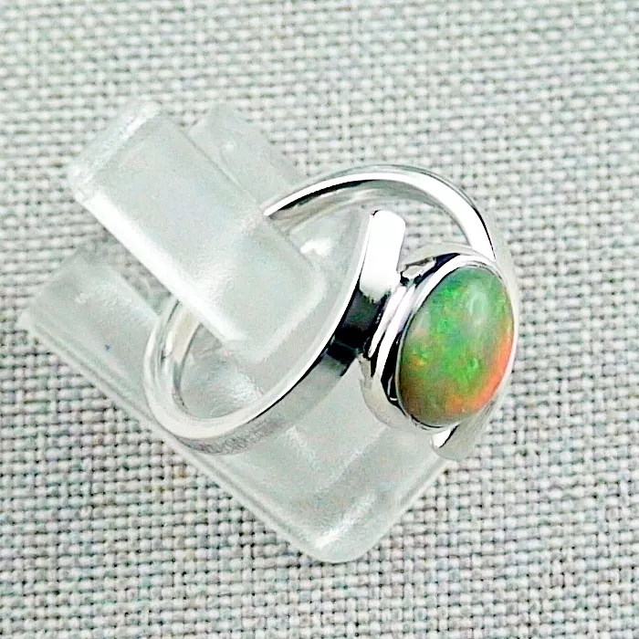 Silberring mit 1,16 ct Welo Opal 935er Opalring Multicolor