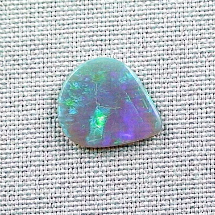 2,96 ct Black Crystal Opal Multicolor Lightning Ridge