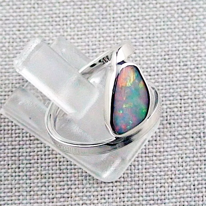935er Opalring mit 0,82 ct. White Opal Silberring Multicolor