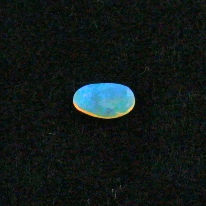 Lightning Ridge Black Crystal Opal 0,62 ct Blau Türkiser Vollopal