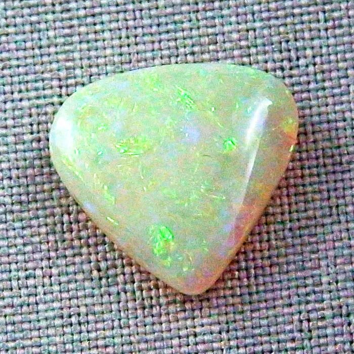 White Opal 11,32 ct. Multicolor Coober Pedy Whiteopal
