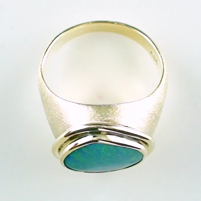 Auftragsarbeit: 14k Gelbgold Ring mit grünen Black Crystal Opal