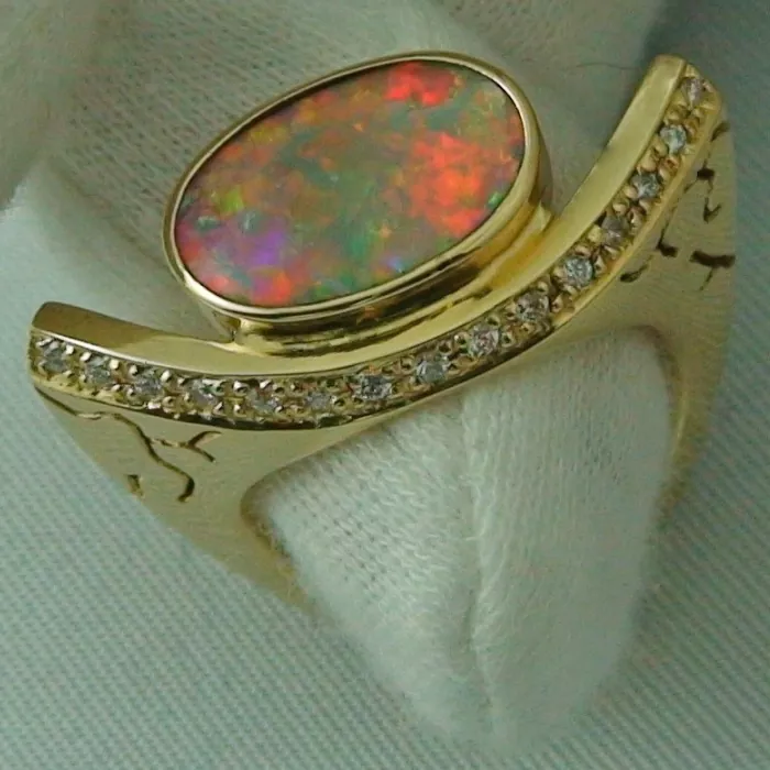 Massiver 18k Damen-Opal-Gold-Ring 11,77 gr mit Diamanten