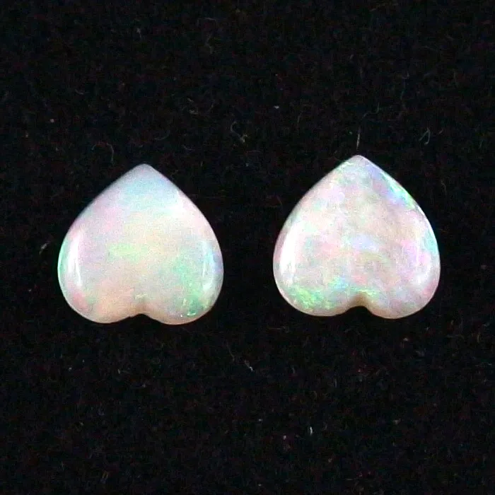 Herzform White Opal Pärchen aus Coober Pedy 0,96 ct. + 0,88 ct.