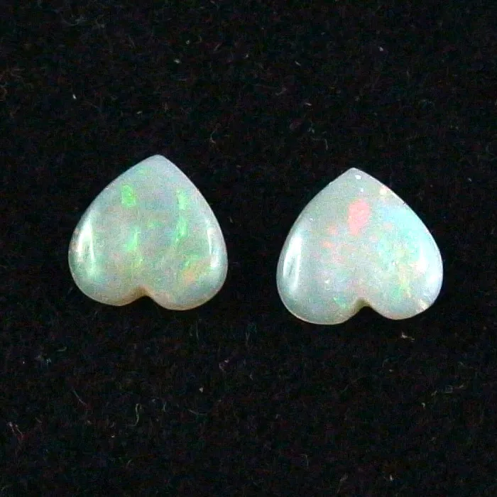 Herzform White Opal Pärchen aus Coober Pedy - 1,60 Karat
