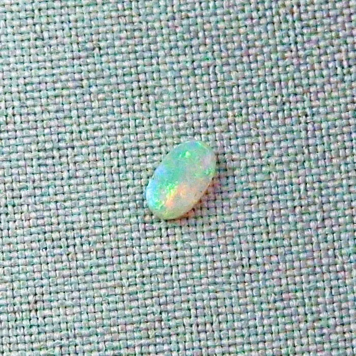 White Opal 0,52 ct Opalstein Multicolor Lightning Ridge Australien