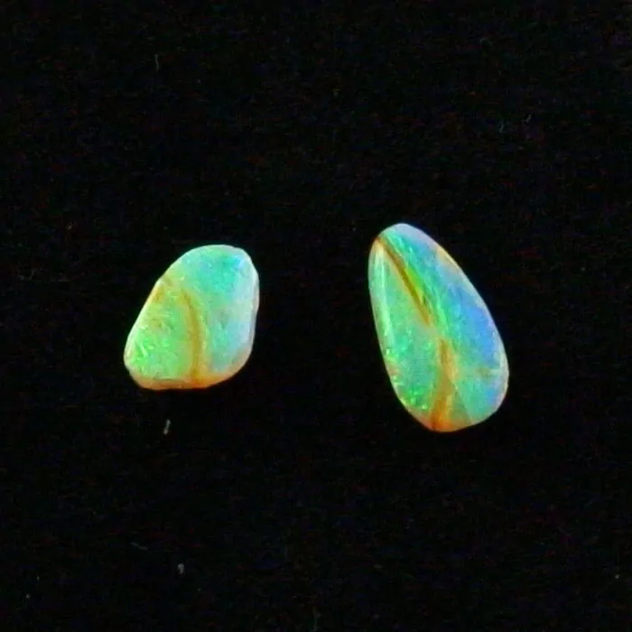 2x echte farbenfrohe Crystal Opale 0,74 ct 9,44 x 4,95 x 2,26 mm u. 0,64 ct 6,66 x 4,80 x 2,95 mm