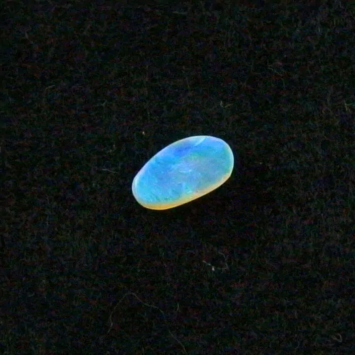 Lightning Ridge Black Crystal Opal 0,62 ct Blau Türkiser Vollopal