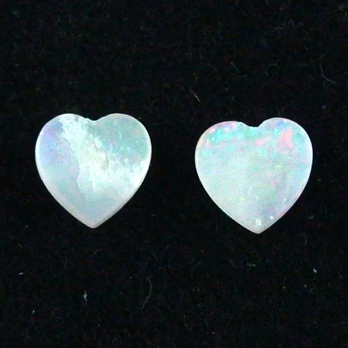Herzform White Opal Pärchen aus Coober Pedy 0,96 ct. + 0,88 ct.
