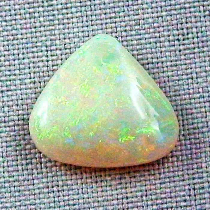White Opal 11,32 ct. Multicolor Coober Pedy Whiteopal