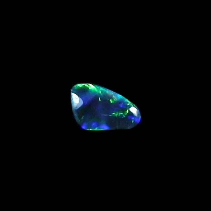 Lightning Ridge Black Opal 0,86 ct intensives blau, grün, türkis