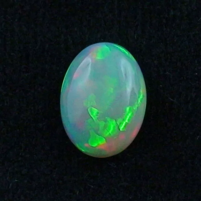 segmentierter Edelstein 4,74 ct Welo Opal Multicolor