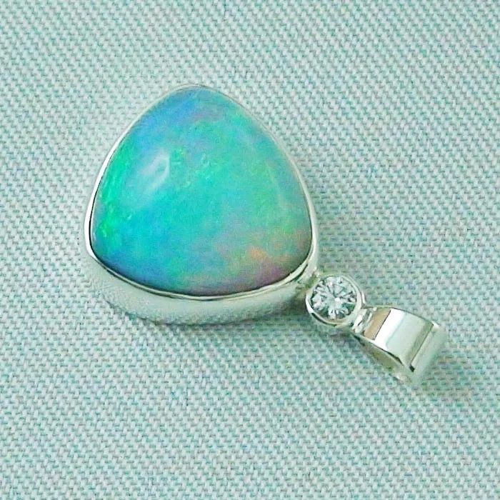 925er Silber-Opalanhänger mit blauen Welo Opal und Diamant