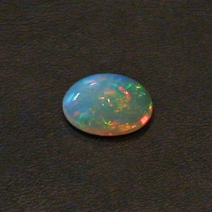 Multicolor Edelstein Welo Opal 6,23 ct Schmuckstein