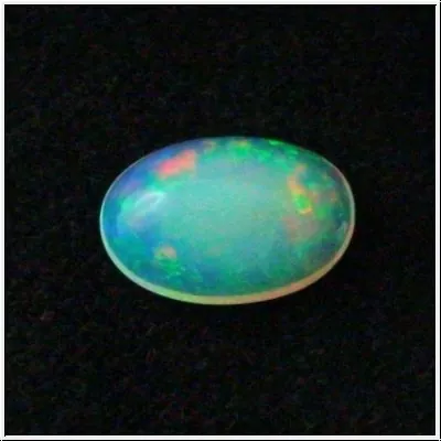 Großer 4.15 ct Welo Opal Multicolor Weloopal Milchopal