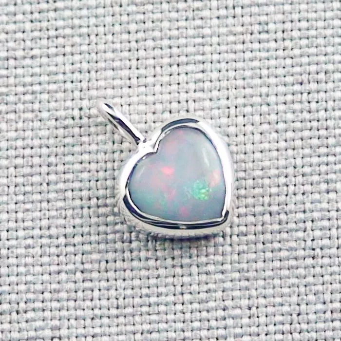 Herz-Opalanhänger 0,91 ct White Opal mit 925er Silberkette