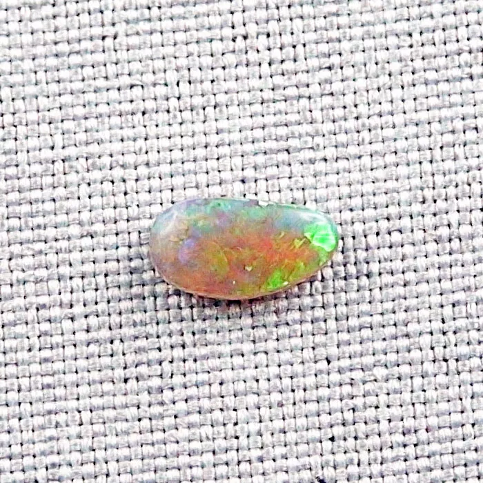 Black Crystal Opal 1,02 ct Multicolor Vollopal Lightning Ridge