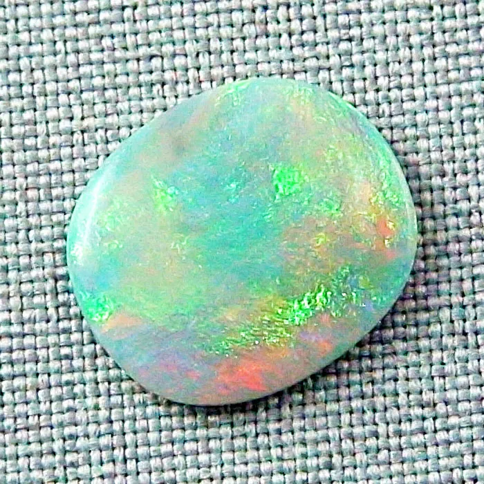 Großer 5.77 ct Lightning Ridge Semi Black Opal Multicolor Edelstein